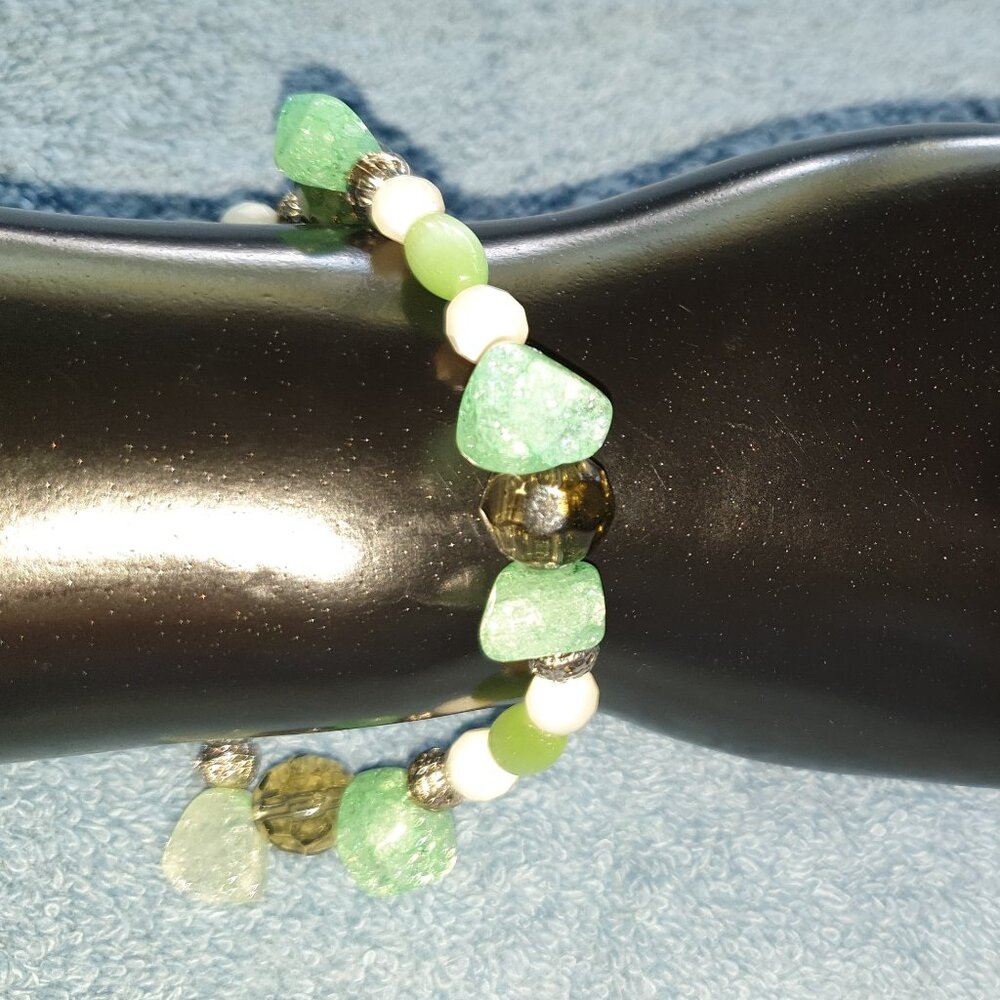 Pretty Hand Made Natural Serpentine Aventurine Fluorite Silver Beaded Bracelet